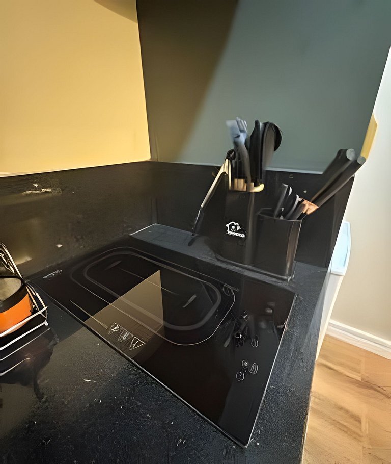 Studio Completo Novo - Ar Smart TV Cozinha Seguro