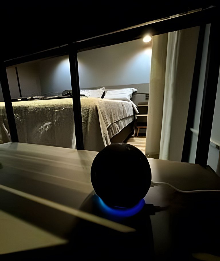 Studio novo, seguro, com ar-cond e Smart TV
