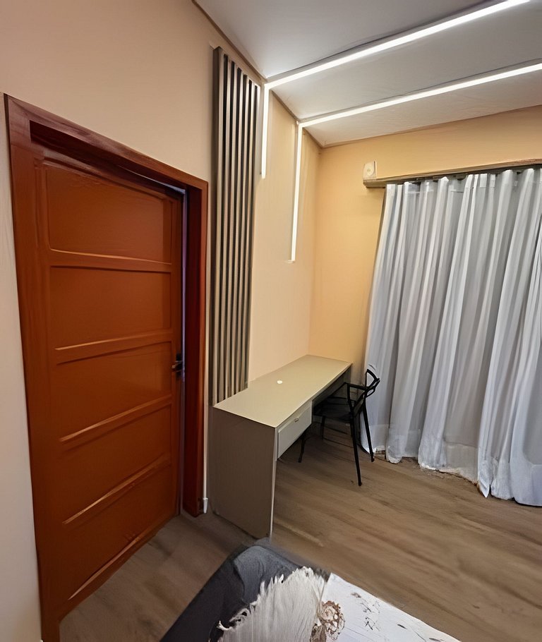 2 Quartos | Novo premium com ar, lava e seca.